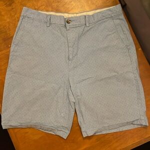 Old Navy built in flex shorts